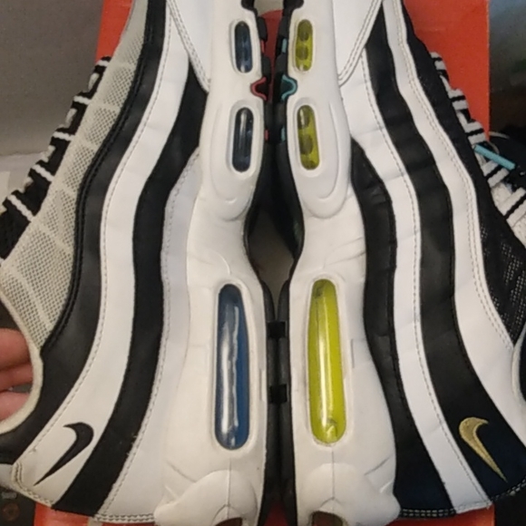 Nike Air Max 95 🔥"What the Air Max 95" (Greedy 2.0) - Picture 8 of 13